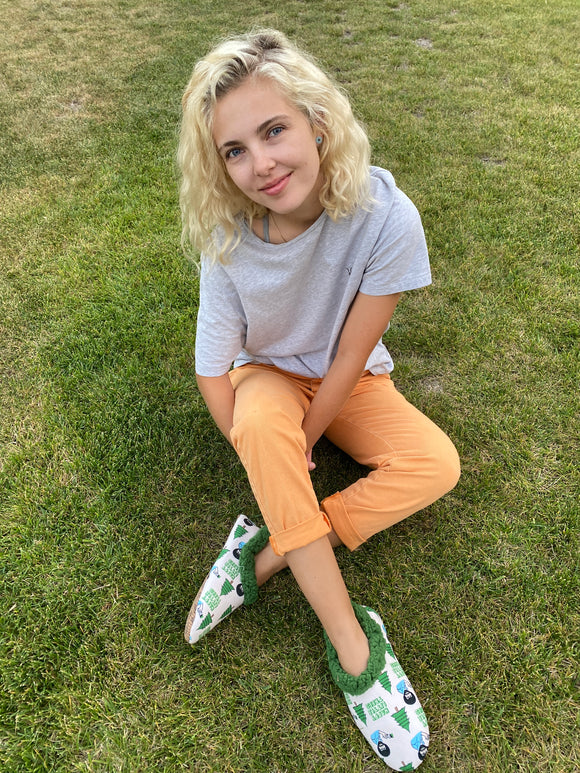 lil-happy-trees-womens-slippers-6-oooh-yeah-socks