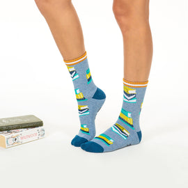 I Can't Talk Right Now I'm Reading Socks - 0